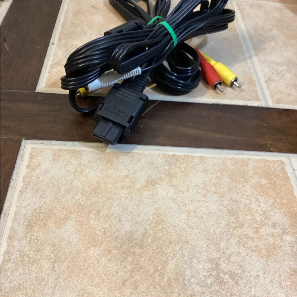OFFICIAL Genuine OEM Nintendo AV Audio Visual Composite Cable Cord GameCube N64